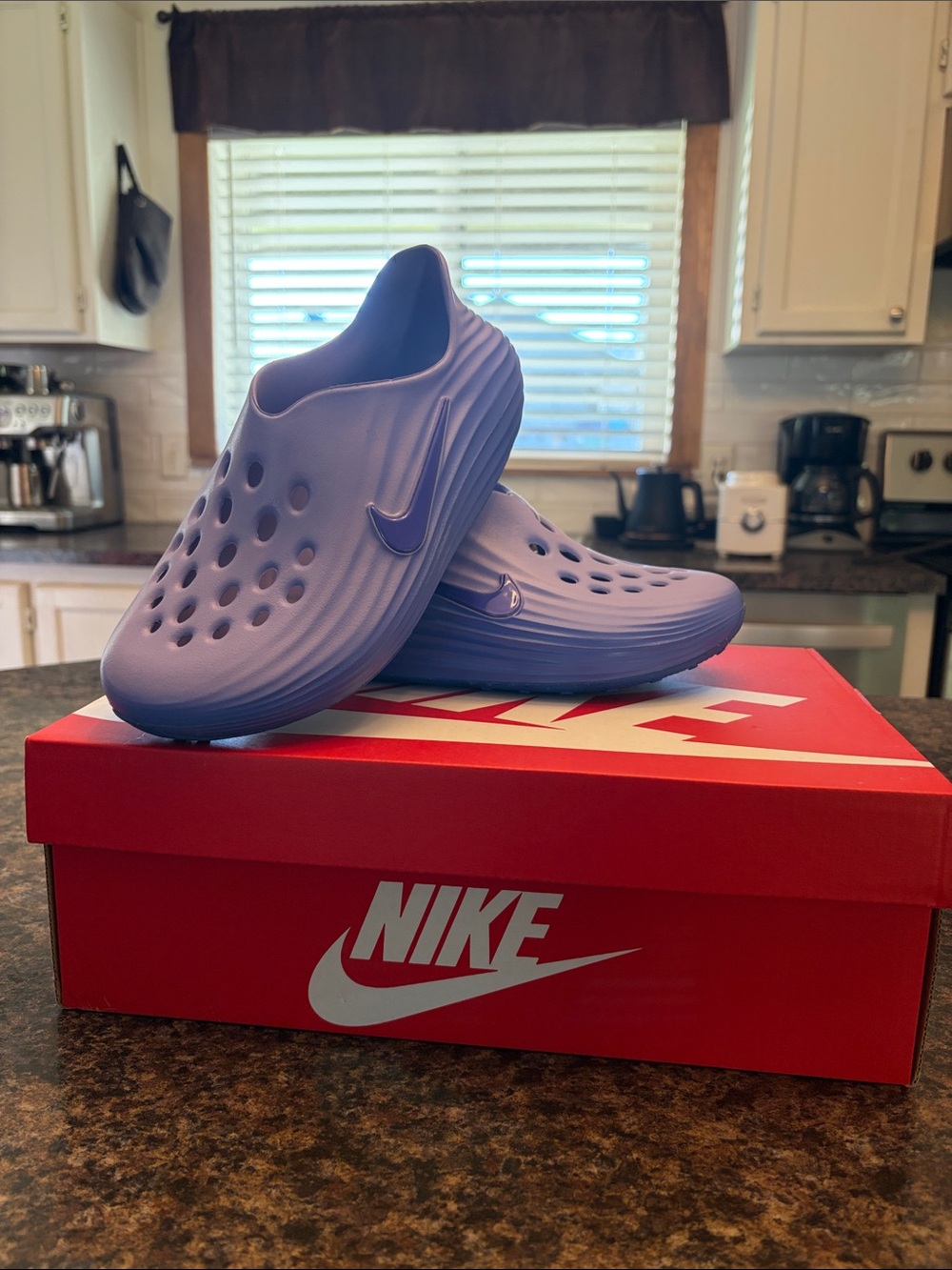 Nike ReactX Rejuven8 Lilac Lavender Clogs Women’s 7